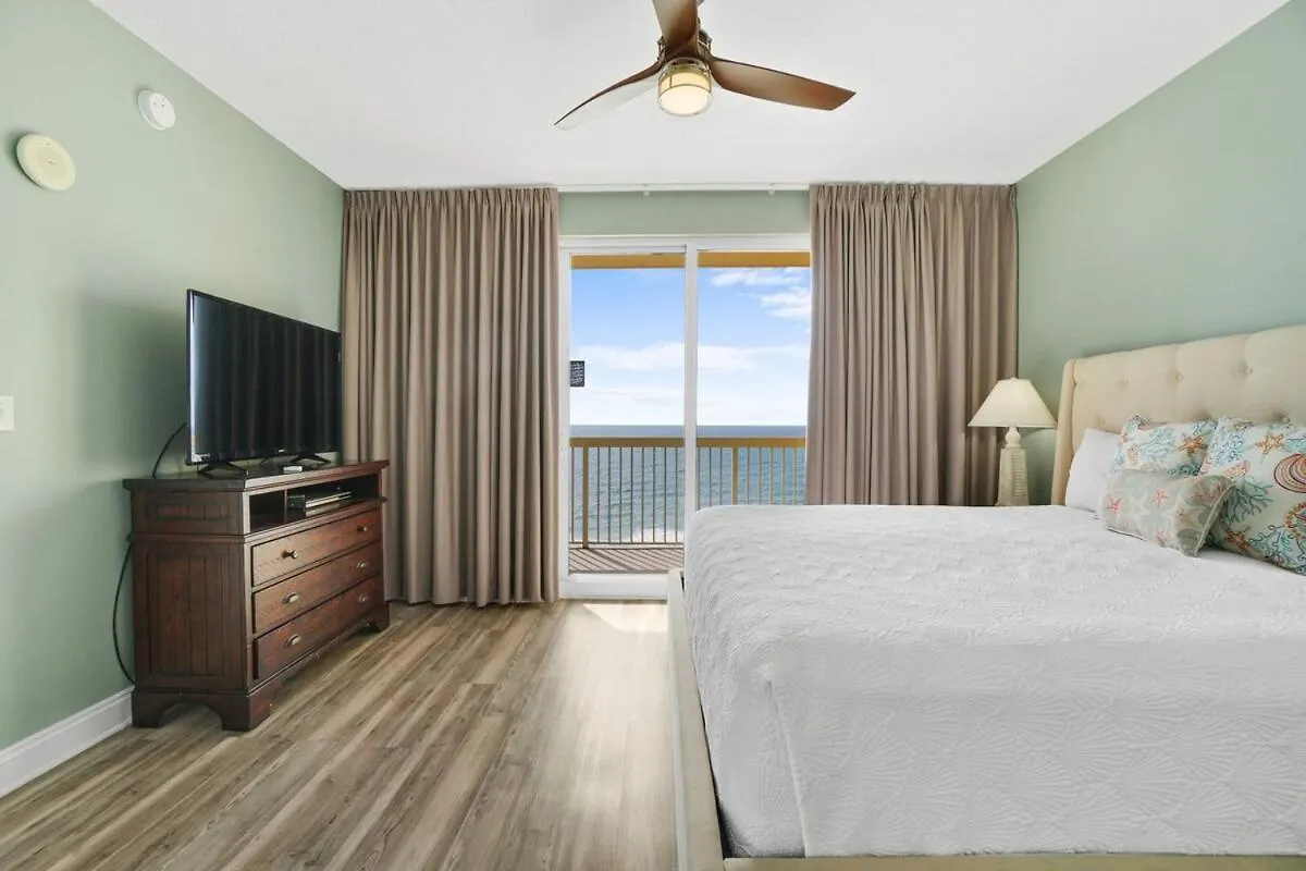 Calypso 2201E 3Br 3Ba Corner Unit 2 Sets Of Beach Chairs Panama City Beach